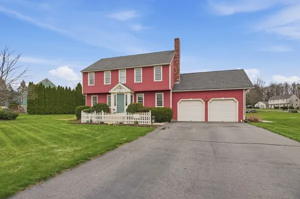$720,000 | 99 Highland View Drive, Sutton, MA 01590