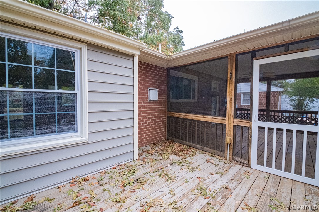 5515 Coxson Road Henrico, VA 23231 - Photo 14 of 45 Screened In Rear Porch With Ramp And Deck