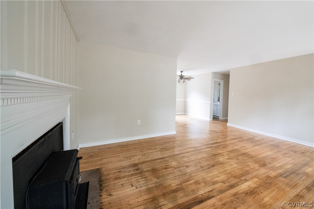 5515 Coxson Road Henrico, VA 23231 - Photo 22 of 45 Brick Wood Burning FP in LR With Insert