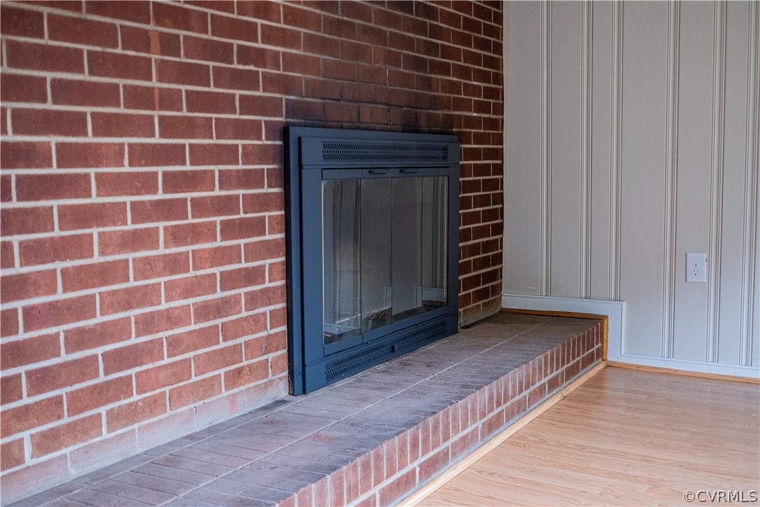 5515 Coxson Road Henrico, VA 23231 - Photo 25 of 45 Brick Wood Burning Fireplace in Family Room