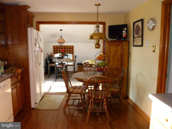 307 Wayland Road Cherry Hill, NJ 08034 - Photo 11 of 25 Kitchen