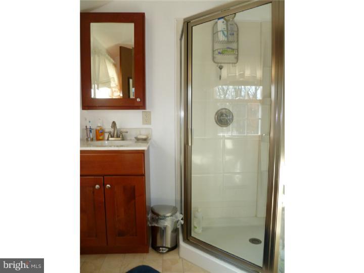 307 Wayland Road Cherry Hill, NJ 08034 - Photo 17 of 25 Master Bathroom