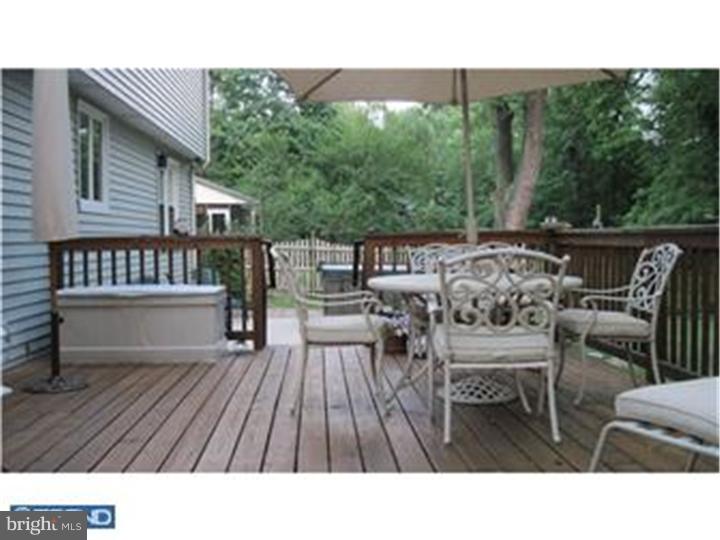 307 Wayland Road Cherry Hill, NJ 08034 - Photo 21 of 25 Deck