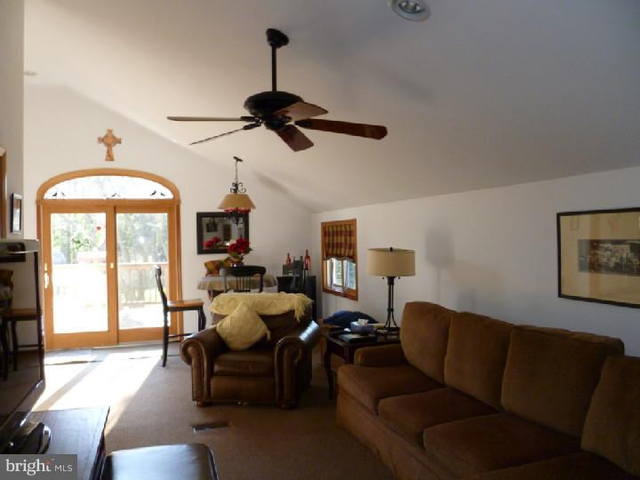 307 Wayland Road Cherry Hill, NJ 08034 - Photo 4 of 25 Family Room