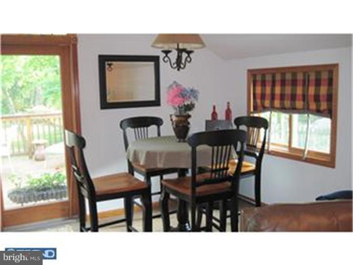 307 Wayland Road Cherry Hill, NJ 08034 - Photo 5 of 25 Family Room