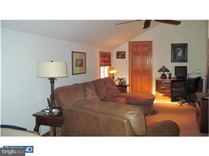 307 Wayland Road Cherry Hill, NJ 08034 - Photo 7 of 25 Family Room