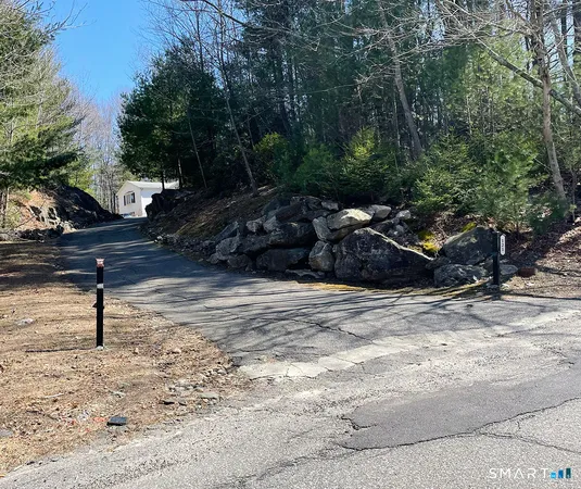 $1,450 | 121 South Main Street, Plymouth, CT 06786
