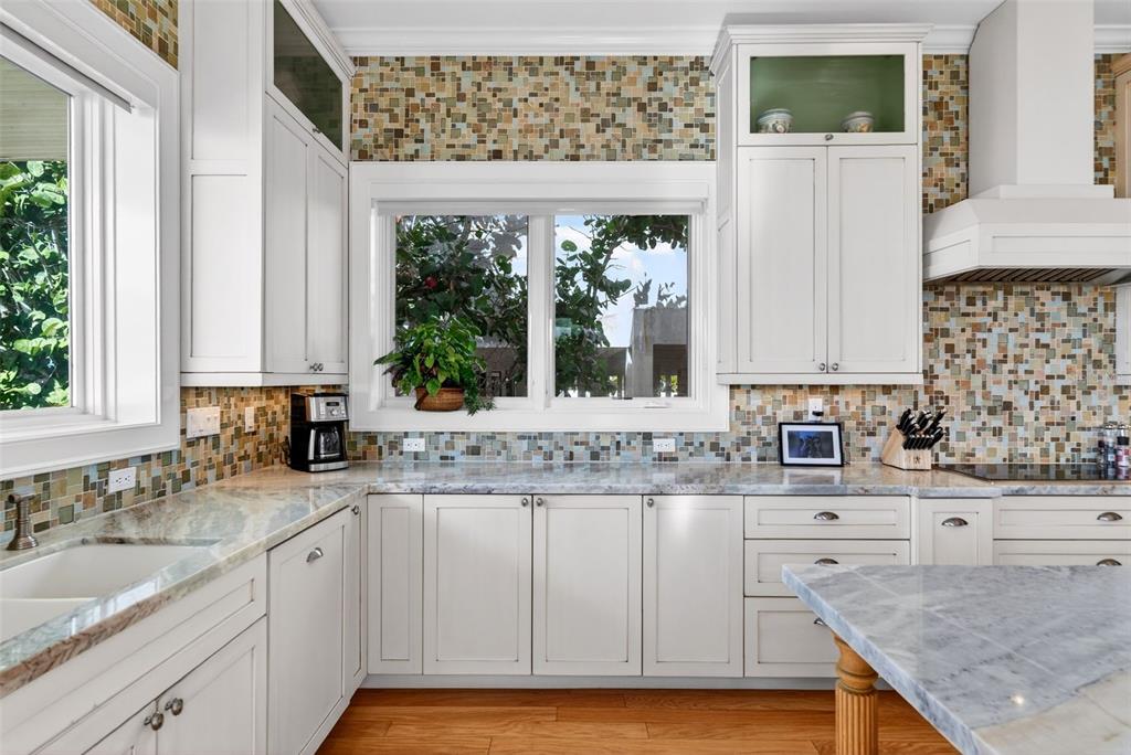 7152 Point Of Rocks Circle Sarasota, FL 34242 - Photo 29 of 88