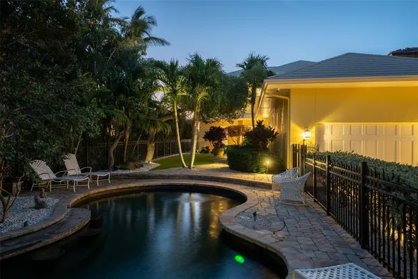 $6,750,000 | 7152 Point Of Rocks Circle, Sarasota, FL 34242