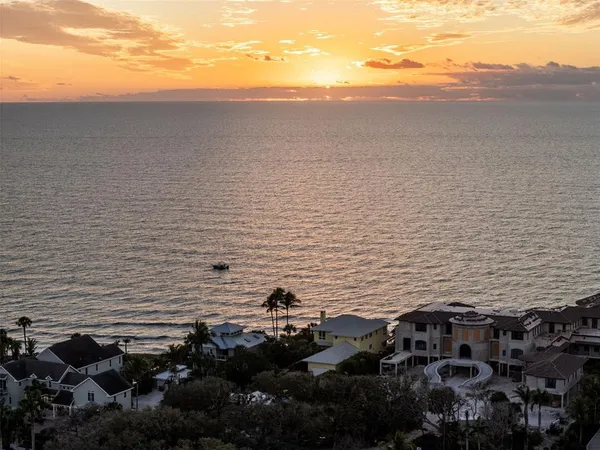 $6,750,000 | 7152 Point Of Rocks Circle, Sarasota, FL 34242