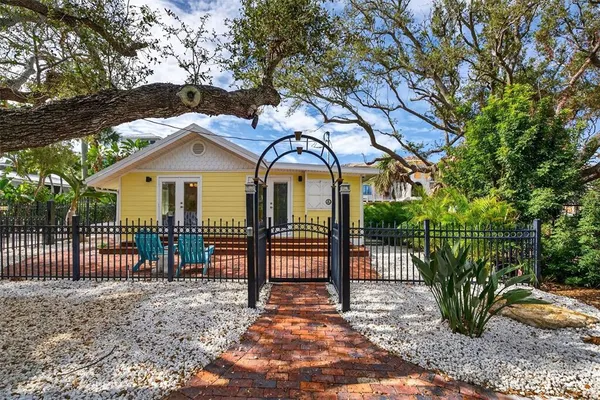 $6,750,000 | 7152 Point Of Rocks Circle, Sarasota, FL 34242