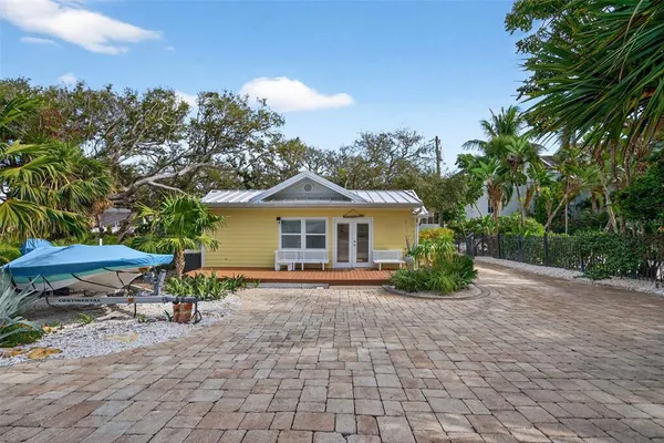 $6,750,000 | 7152 Point Of Rocks Circle, Sarasota, FL 34242