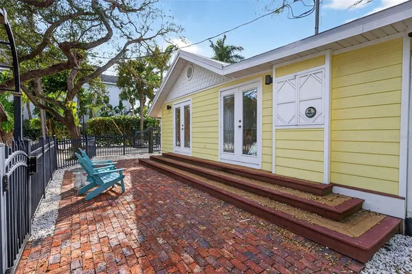 $6,750,000 | 7152 Point Of Rocks Circle, Sarasota, FL 34242