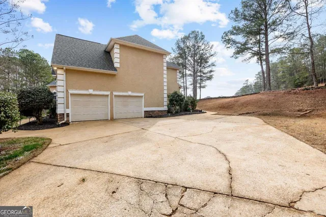 $595,000 | 113 Glenn Eagle Point, LaGrange, GA 30241