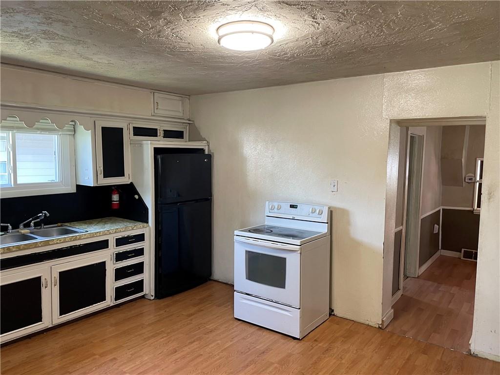 217 Main Street Linwood, KS 66052 - Photo 12 of 27