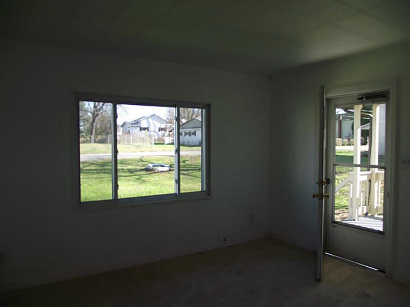589 Fitz Henry Road Smithton, PA 15479 - Photo 3 of 10 Living Room.