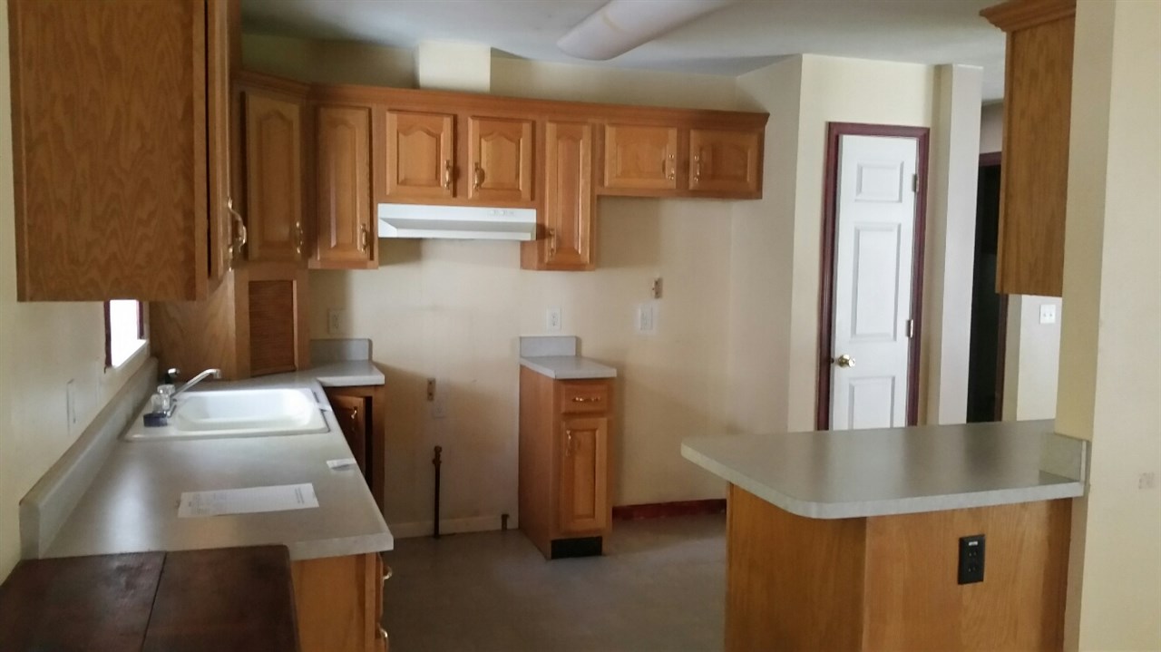 480 Deer Run Road Cadillac, MI 49601 - Photo 4 of 21 1808243-3.JPG