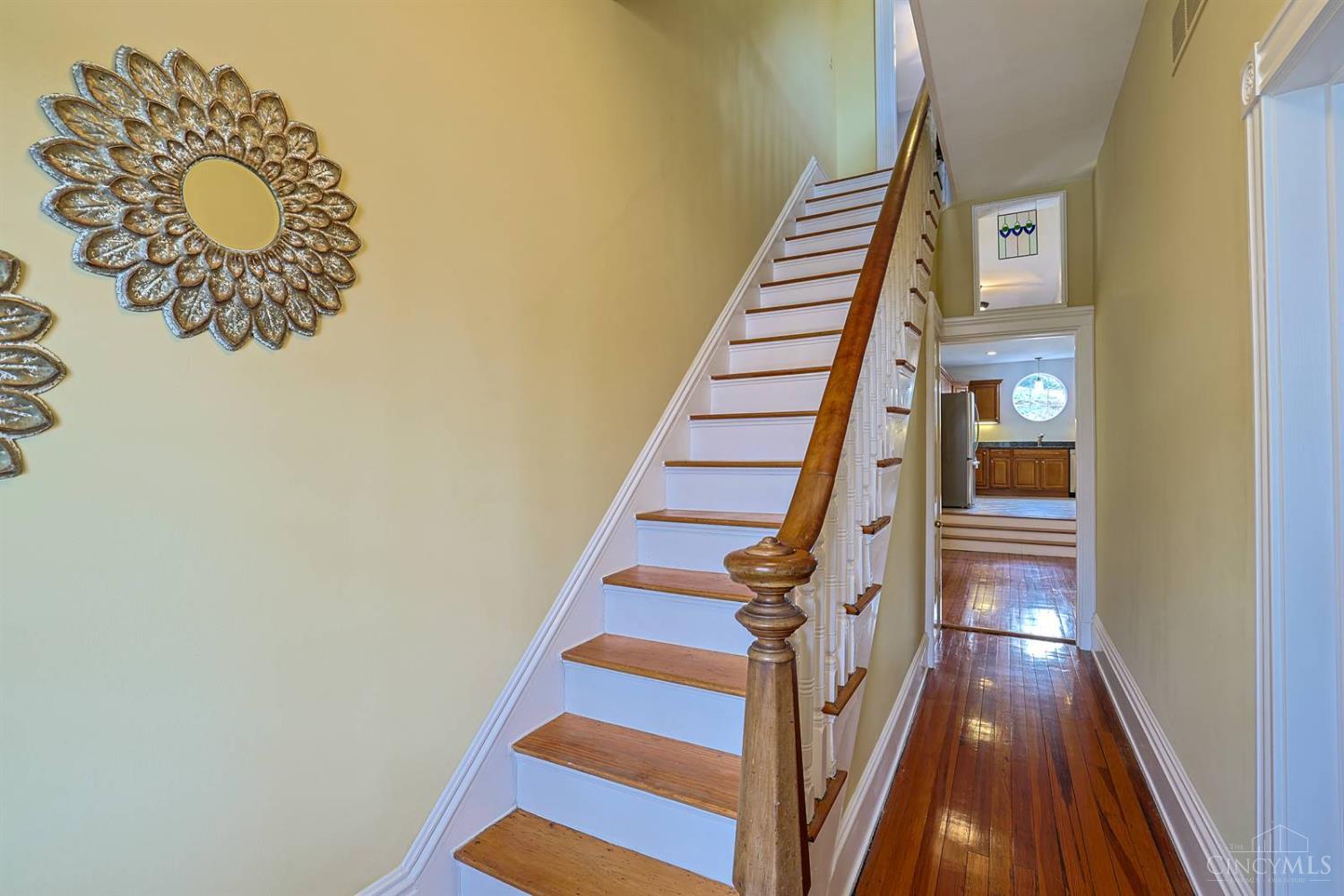 416 Torrence Court Cincinnati, OH 45202 - Photo 4 of 44