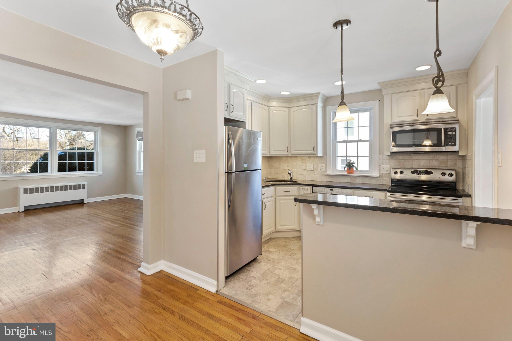 307 Madison Road Springfield, PA 19064 - Photo 4 of 22 Open Layout