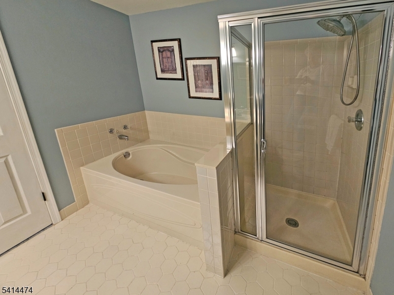 428 Azalea Terrace Somerville, NJ 08876 - Photo 12 of 20
