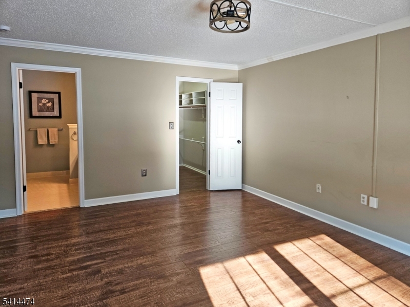 428 Azalea Terrace Somerville, NJ 08876 - Photo 10 of 18