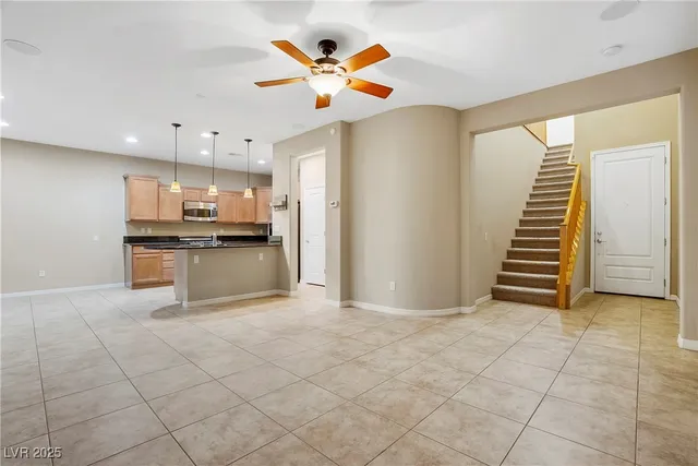 $2,495 | 11239 Filmore Heights Court, Las Vegas, NV 89135