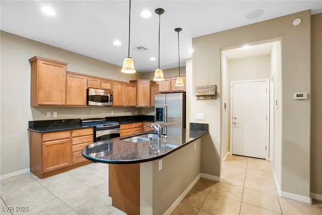 $2,495 | 11239 Filmore Heights Court, Las Vegas, NV 89135