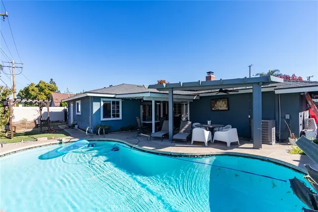 $1,295,000 | 321 North Starfire Street, Anaheim, CA 92807