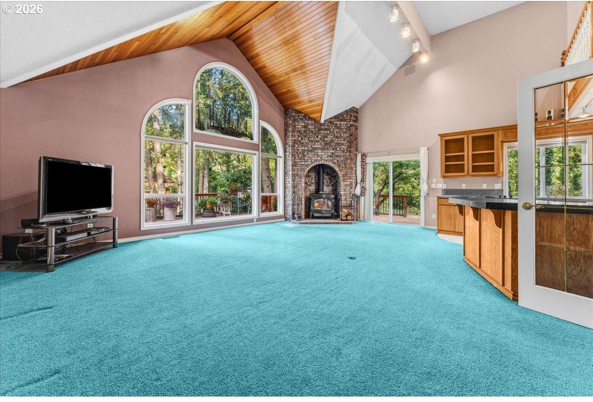 12611 Southeast Marsh Road Sandy, OR 97055 - Photo 13 of 48 Gallery Image 13