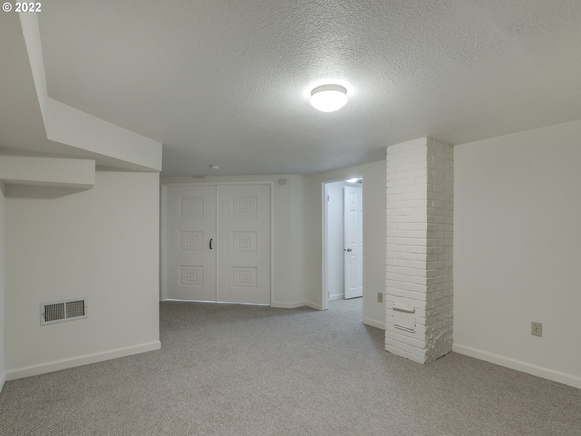 3011 Southwest Flower Terrace Portland, OR 97239 - Photo 21 of 30 Gallery Image 21