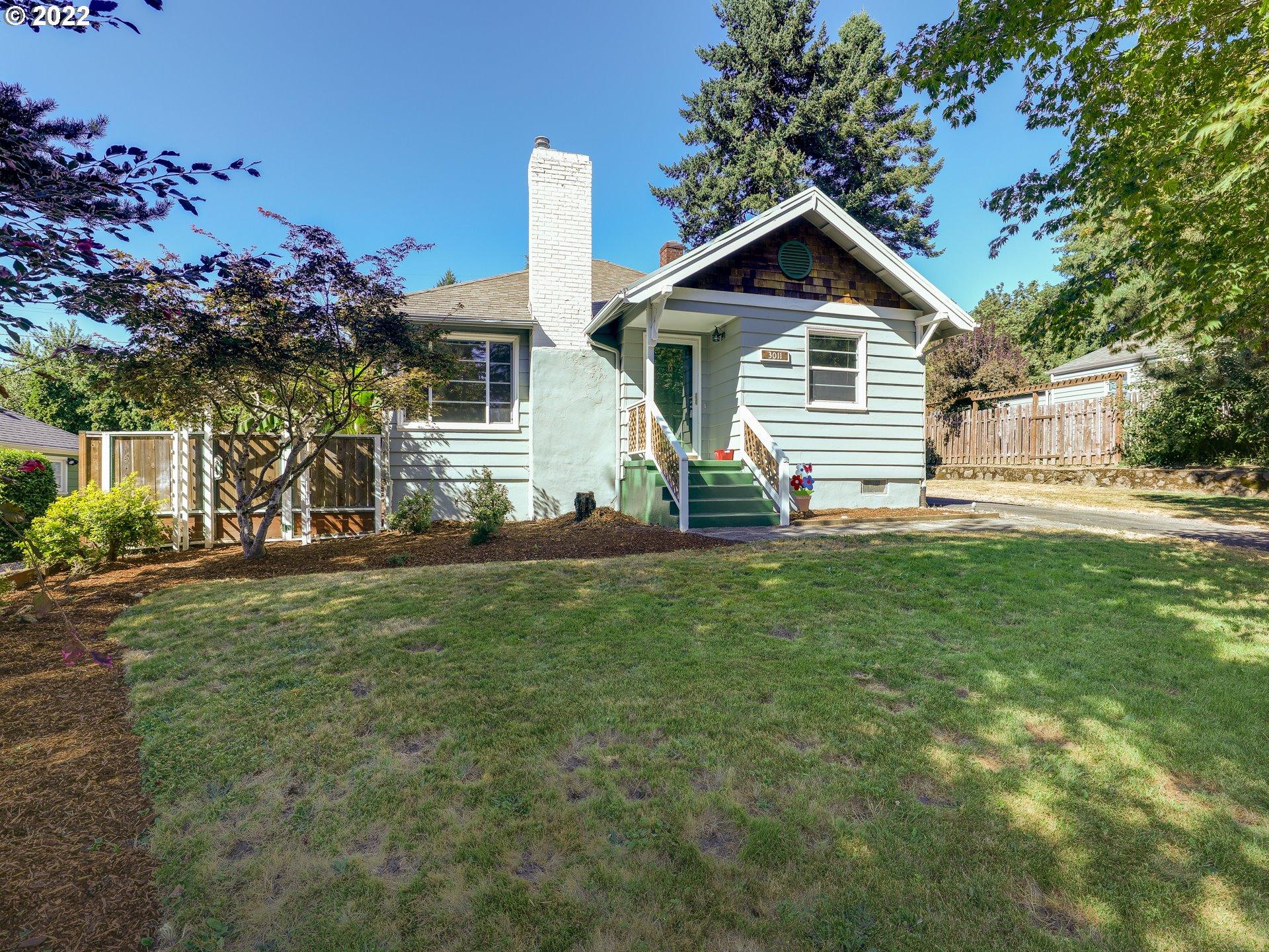 3011 Southwest Flower Terrace Portland, OR 97239 - Photo 3 of 30 Gallery Image 3