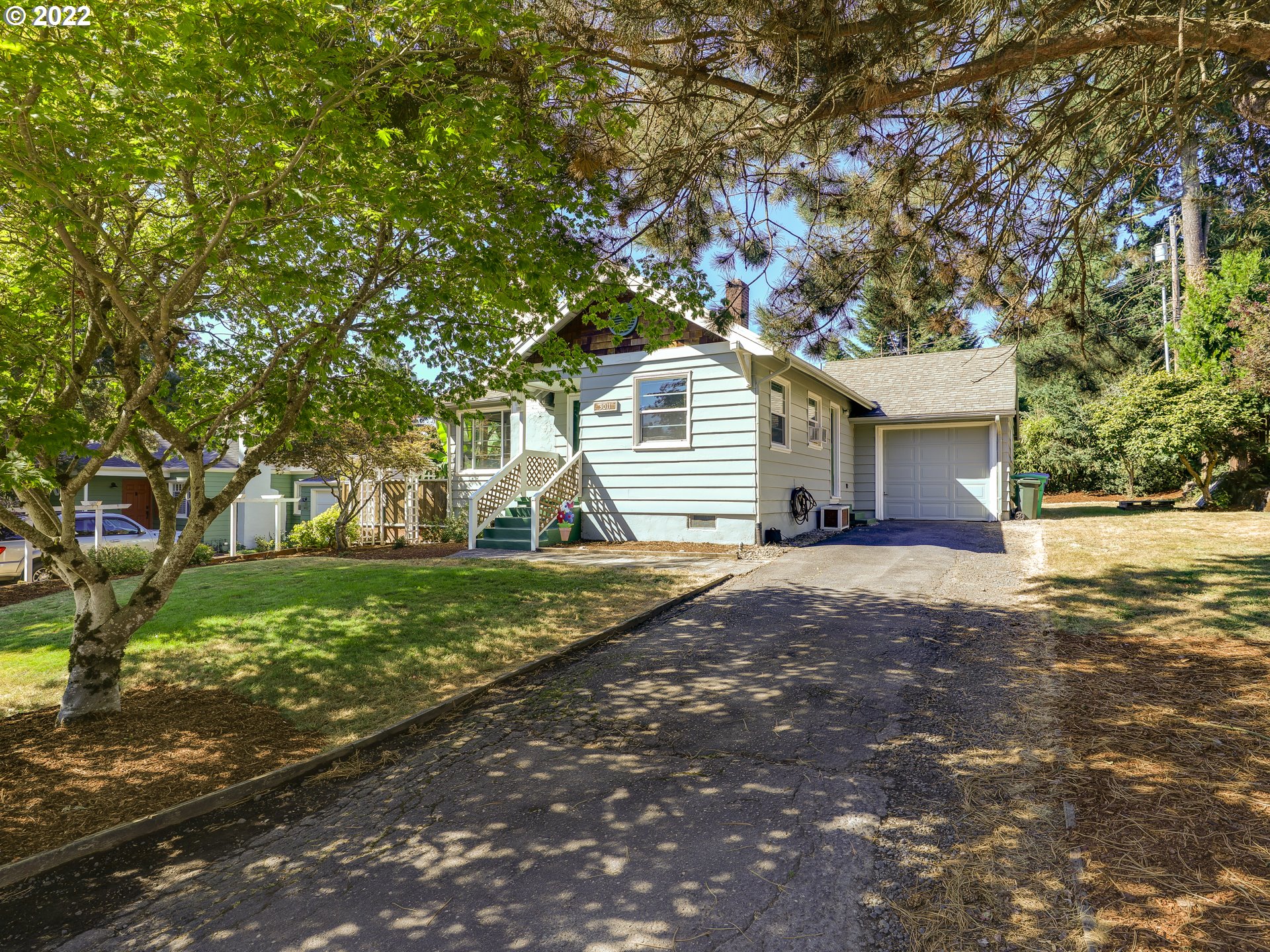 3011 Southwest Flower Terrace Portland, OR 97239 - Photo 4 of 30 Gallery Image 4