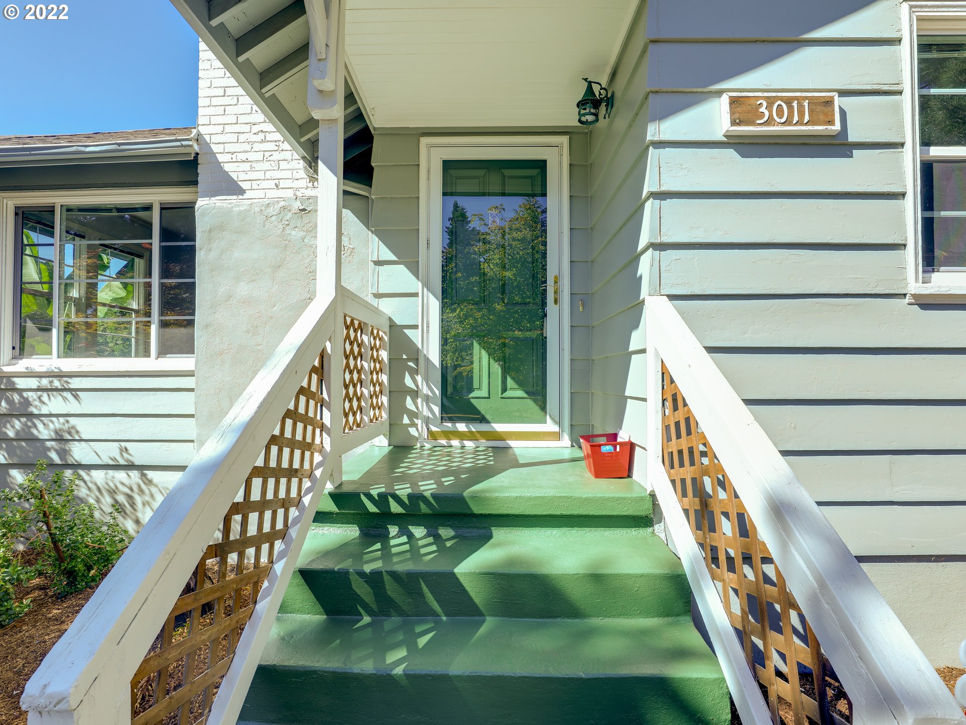 3011 Southwest Flower Terrace Portland, OR 97239 - Photo 5 of 30 Gallery Image 5