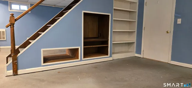 $2,690 | 92 Flagler Street, Newington, CT 06111