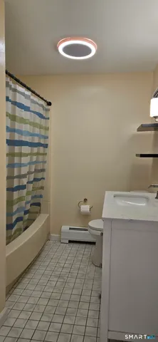 $2,690 | 92 Flagler Street, Newington, CT 06111