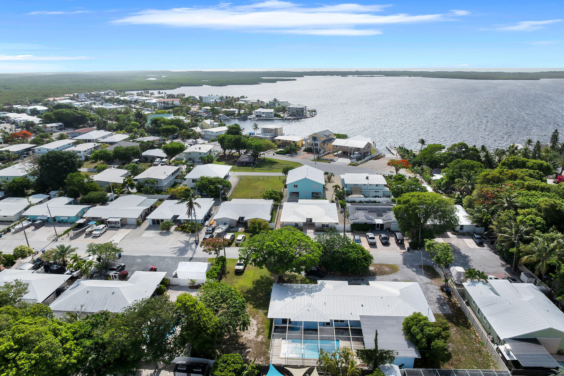 304 2nd Terrace Key Largo, FL 33037 - Photo 7 of 48 07_beyc6a18657b3d28a