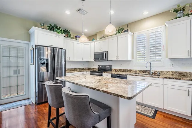 $650,000 | 1636 Nebraska Avenue, Palm Harbor, FL 34683