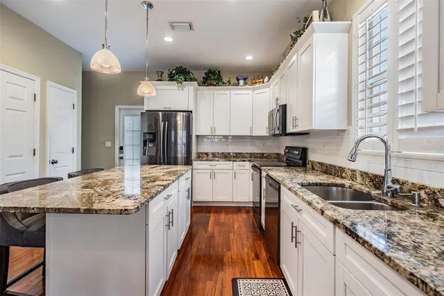 $650,000 | 1636 Nebraska Avenue, Palm Harbor, FL 34683