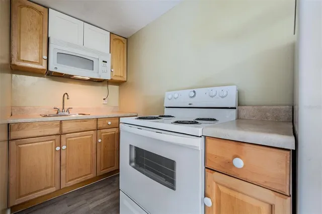 $650,000 | 1636 Nebraska Avenue, Palm Harbor, FL 34683