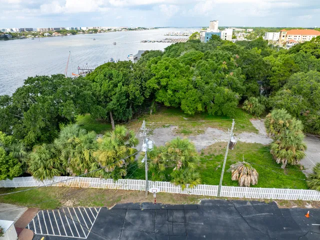 $7,950,000 | 54 Miracle Strip Parkway Southwest, Fort Walton Beach, FL 32548