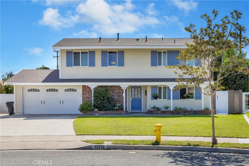a view of a house with a swimming pool