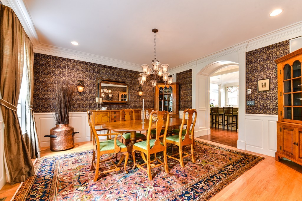 128 Dover Road Wellesley, MA 02482 - Photo 26 of 30 Gallery Image 26