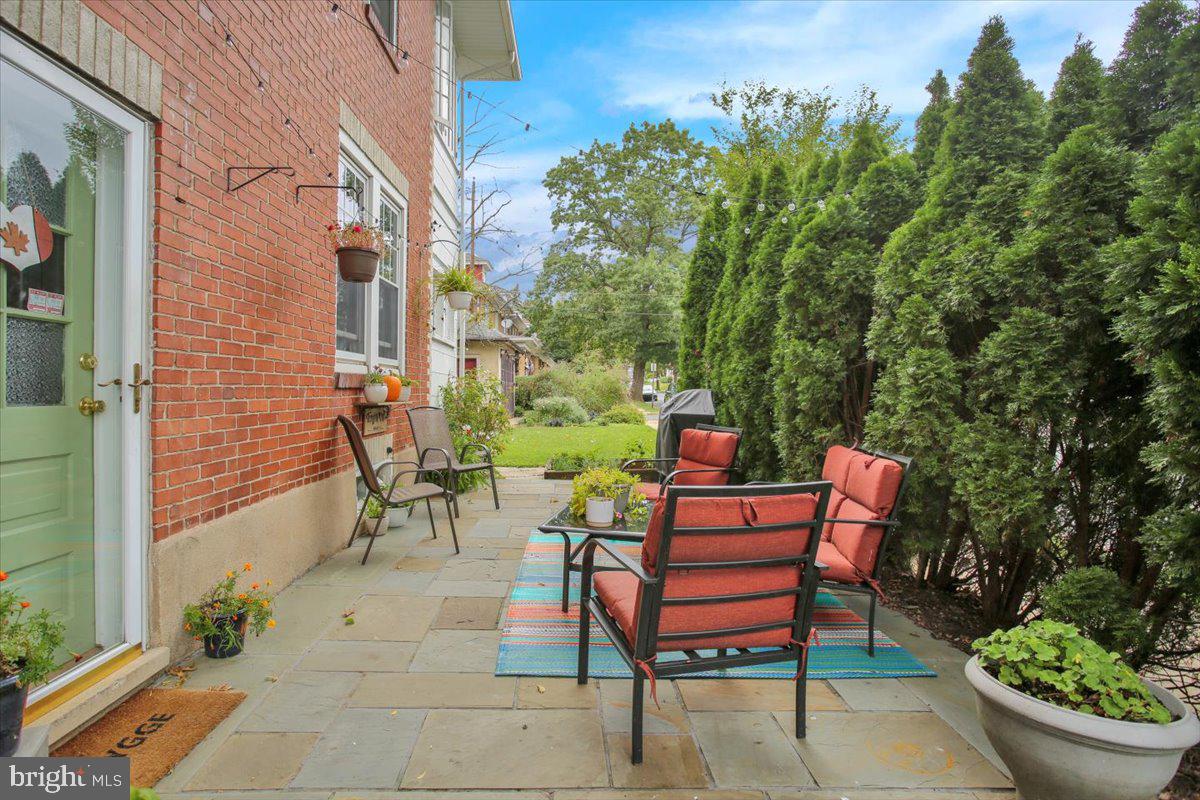 201 North Brobst Street Reading, PA 19607 - Photo 9 of 58 Private side patio-perfect for entertaining