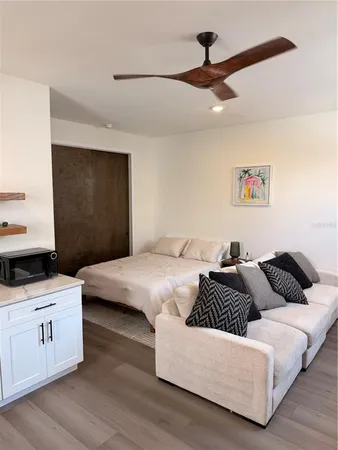 $5,700 | 3023 1st Avenue South, St. Petersburg, FL 33713