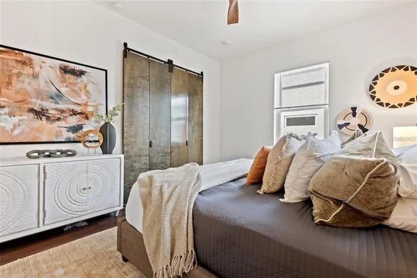 $5,700 | 3023 1st Avenue South, St. Petersburg, FL 33713