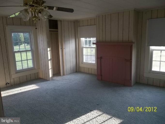 2234 Elliott Island Road Vienna, MD 21869 - Photo 4 of 16 Interior (General)