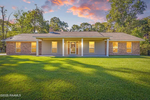 $290,000 | 169 Greenfield Drive, Carencro, LA 70520