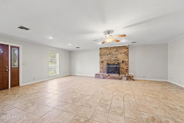 $290,000 | 169 Greenfield Drive, Carencro, LA 70520