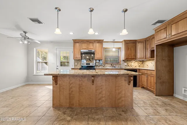 $290,000 | 169 Greenfield Drive, Carencro, LA 70520