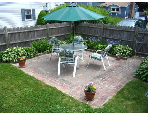 17 Linden Road Gloucester, MA 01930 - Photo 7 of 11 Gallery Image 7